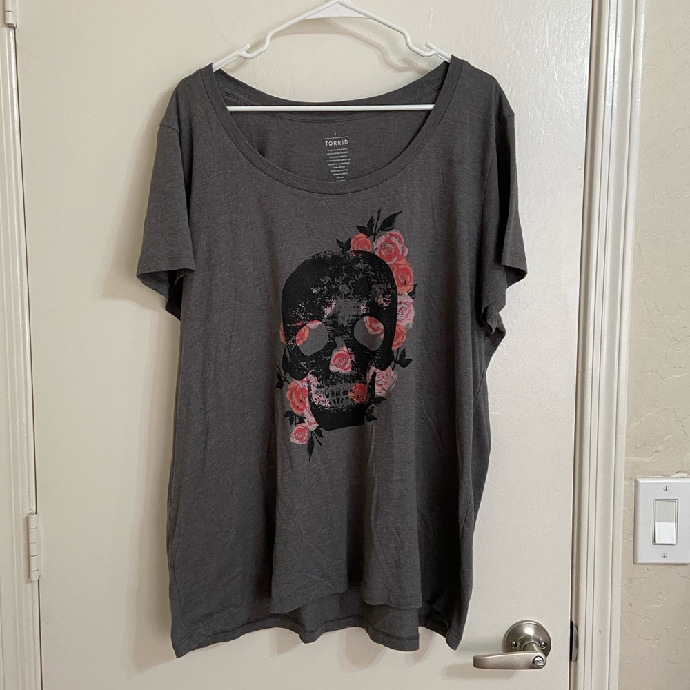Torrid skull graphic top